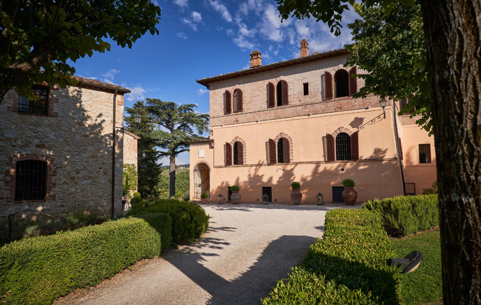 Driveway at Villa Isabella in Tuscany