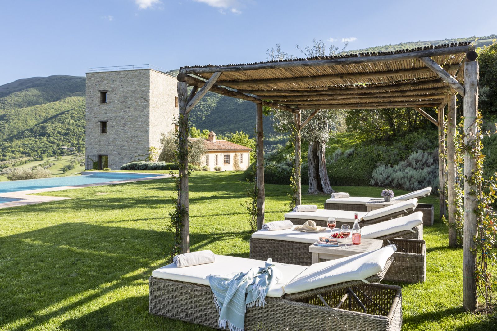 Sun loungers at Bel Canto, Umbria 