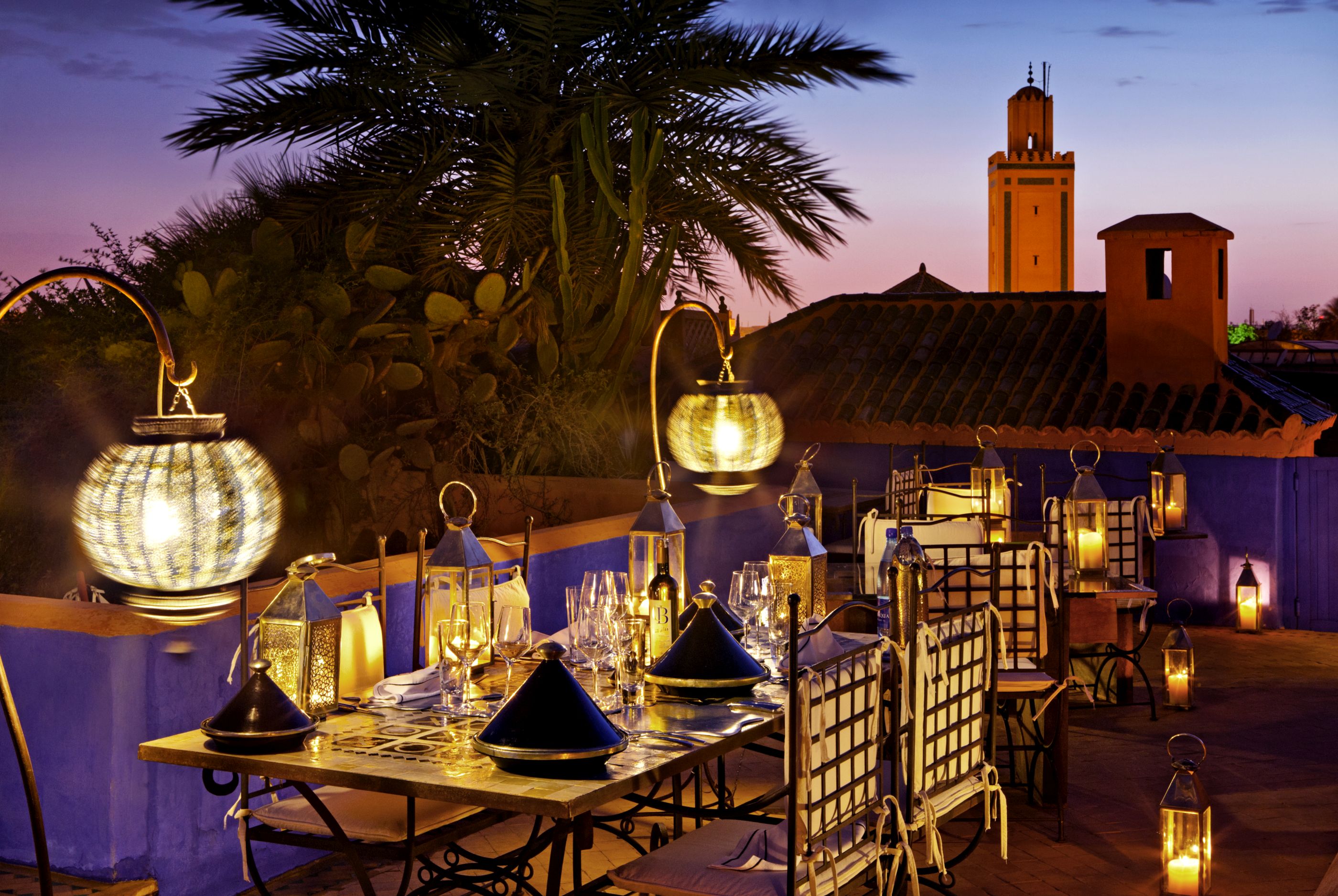 Outdoor dining at Riad Farnatchi
