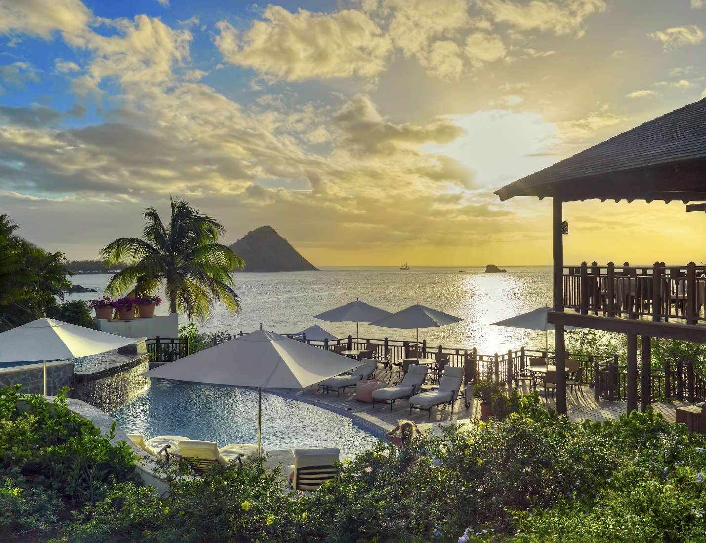 The infinity pool at the bar and restaurant of Cap Maison, St. Lucia