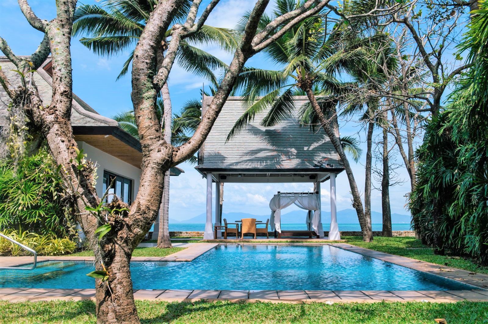 Swimming pool and ocean views at Villa Hibiscus on Koh Samui in Thailand