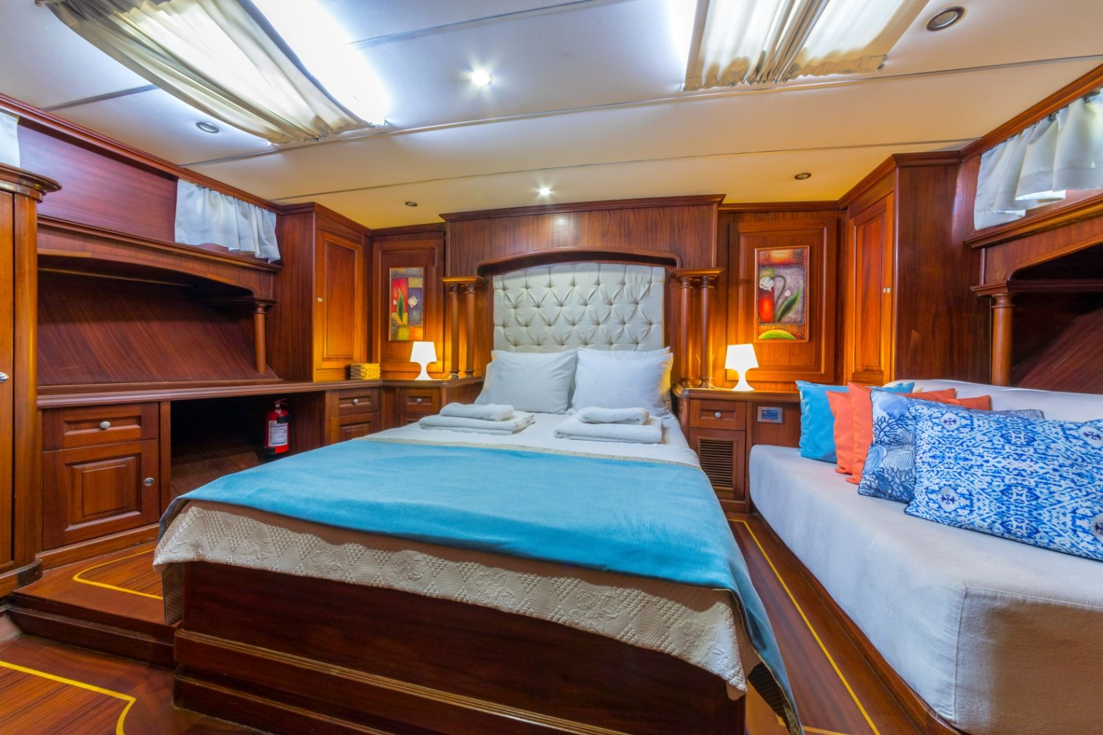 Double cabin onboard the Dea Del Mare gulet in Turkey